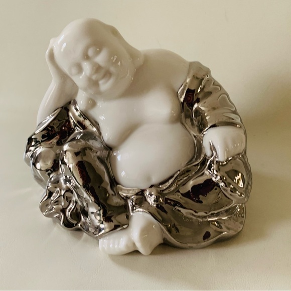 Vintage Buddha Statue - Picture 9 of 10